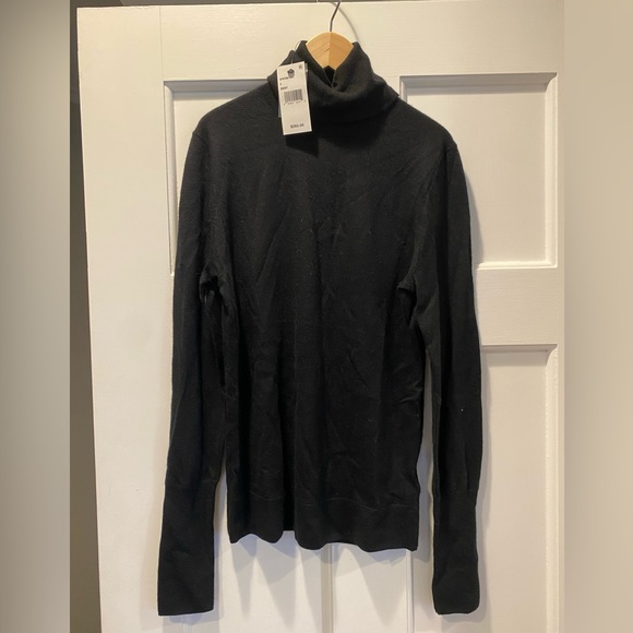 NWT Saks Fifth Avenue BLACK Cashmere Turtleneck Sweater S - Picture 2 of 5